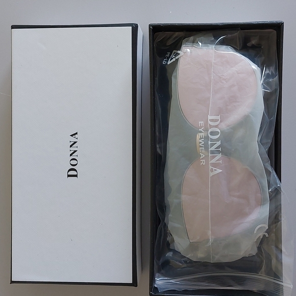 Pink sunglasses 👓 🌞 - Picture 7 of 8